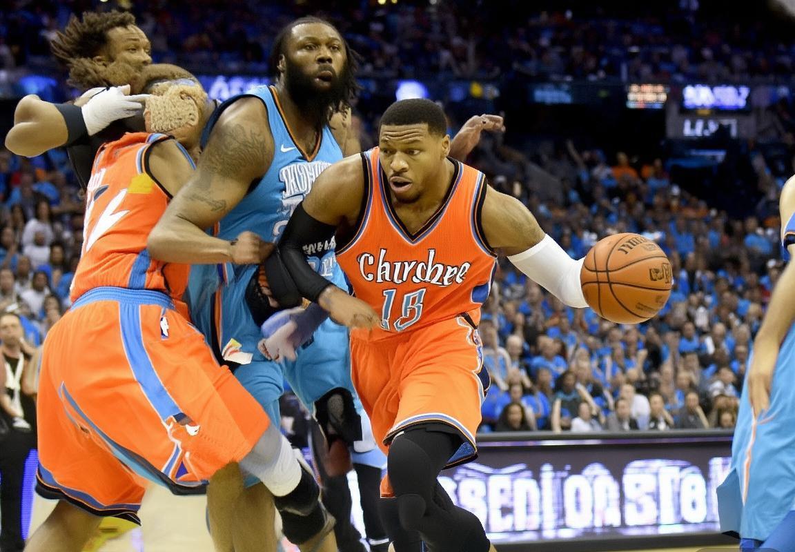 2017NBA雷霆黄蜂巅峰对决：战术智慧与团队协作解析(图2)